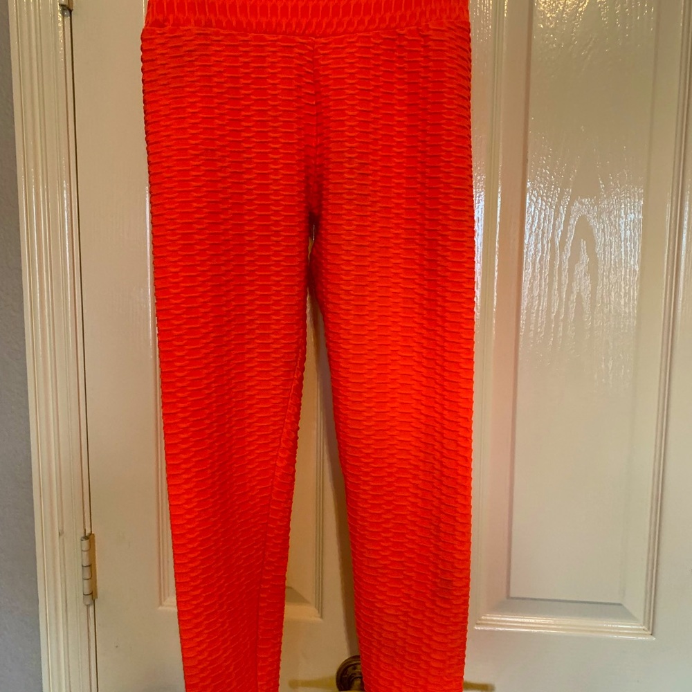Womens Neon Scrunch Butt Leggings